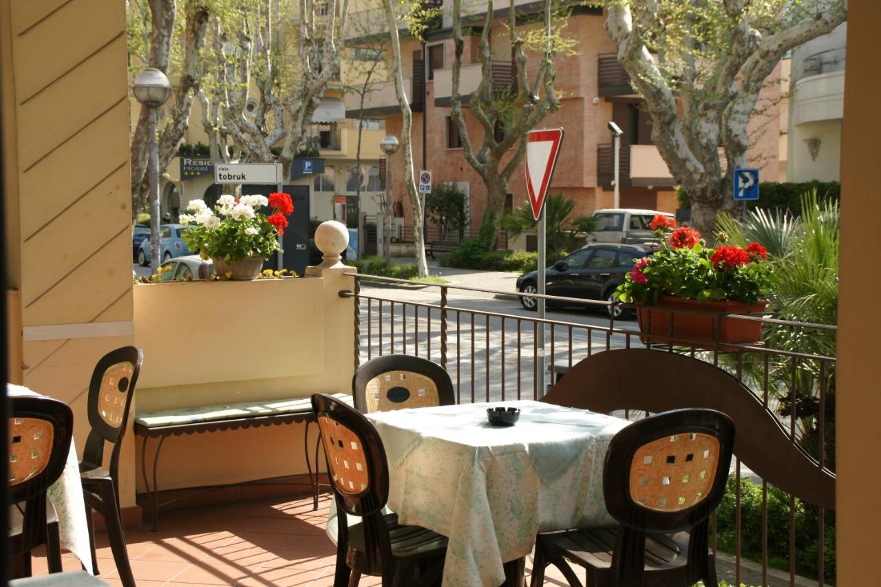 Hotel Verudella Rimini Exterior foto